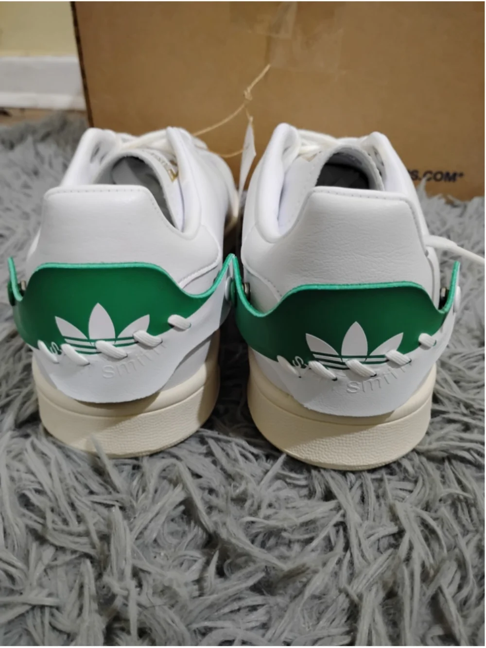 Adidas Stan Smith Men's Size 9.5 White Green Sneakers GX3309